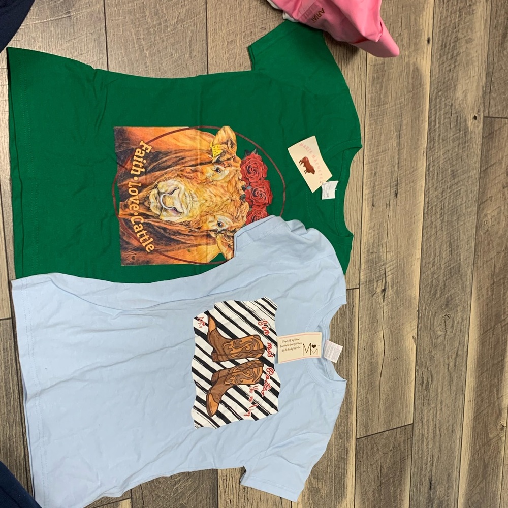 New vaquera tops